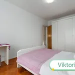 Viktorija * 포레치