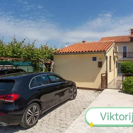 Viktorija *