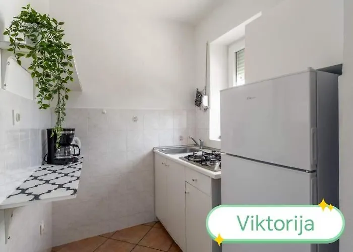 Viktorija *